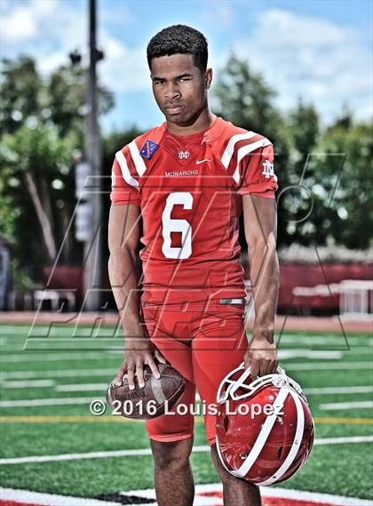 Thumbnail 1 in Mater Dei (2016 Preseason Top 25 Early Contenders Photo Shoot)  photogallery.
