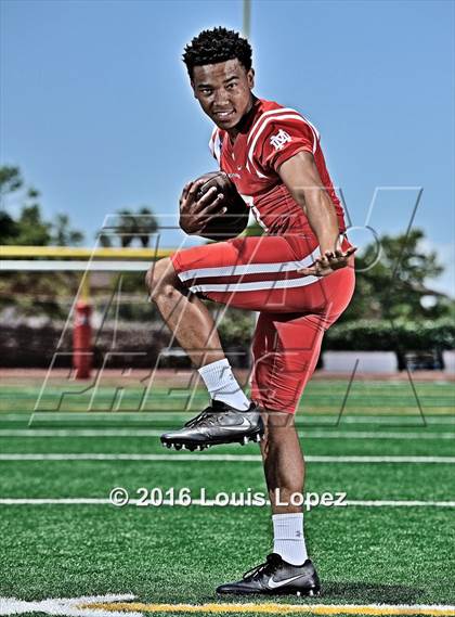 Thumbnail 1 in Mater Dei (2016 Preseason Top 25 Early Contenders Photo Shoot)  photogallery.