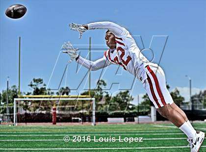 Thumbnail 3 in Mater Dei (2016 Preseason Top 25 Early Contenders Photo Shoot)  photogallery.