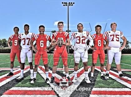 Thumbnail 1 in Mater Dei (2016 Preseason Top 25 Early Contenders Photo Shoot)  photogallery.