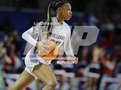 Thumbnail 1 in Fayetteville vs. Northside (AAA 6A State Final) photogallery.
