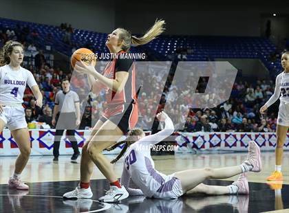 Thumbnail 2 in Fayetteville vs. Northside (AAA 6A State Final) photogallery.