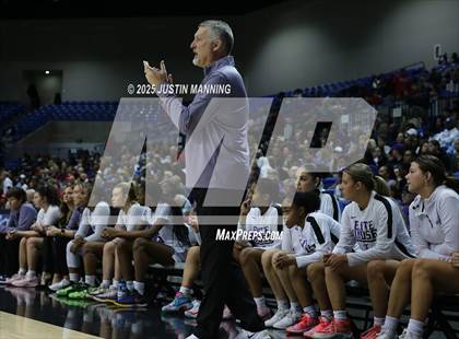 Thumbnail 1 in Fayetteville vs. Northside (AAA 6A State Final) photogallery.