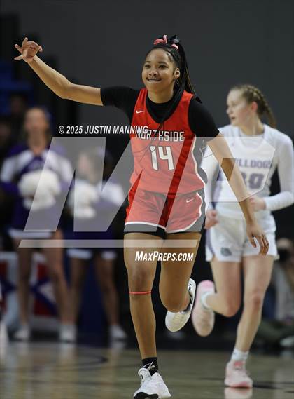 Thumbnail 3 in Fayetteville vs. Northside (AAA 6A State Final) photogallery.