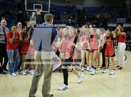 Thumbnail 3 in Fayetteville vs. Northside (AAA 6A State Final) photogallery.