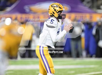 Thumbnail 3 in Avon vs. Archbishop Hoban (OHSAA Division 2 Semifinal) photogallery.