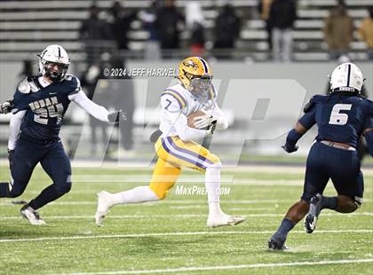 Thumbnail 1 in Avon vs. Archbishop Hoban (OHSAA Division 2 Semifinal) photogallery.