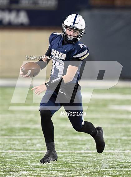 Thumbnail 2 in Avon vs. Archbishop Hoban (OHSAA Division 2 Semifinal) photogallery.