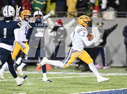 Thumbnail 3 in Avon vs. Archbishop Hoban (OHSAA Division 2 Semifinal) photogallery.