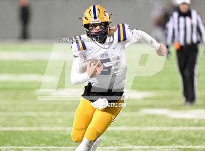 Thumbnail 3 in Avon vs. Archbishop Hoban (OHSAA Division 2 Semifinal) photogallery.