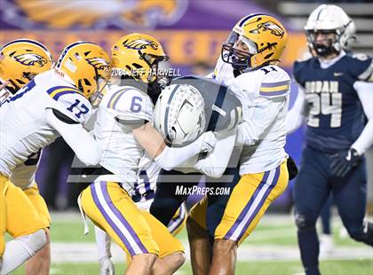 Thumbnail 3 in Avon vs. Archbishop Hoban (OHSAA Division 2 Semifinal) photogallery.