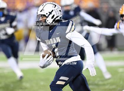 Thumbnail 3 in Avon vs. Archbishop Hoban (OHSAA Division 2 Semifinal) photogallery.