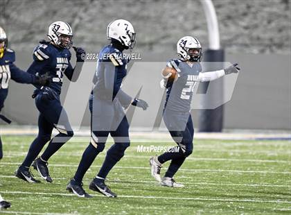 Thumbnail 1 in Avon vs. Archbishop Hoban (OHSAA Division 2 Semifinal) photogallery.