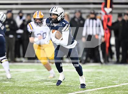 Thumbnail 2 in Avon vs. Archbishop Hoban (OHSAA Division 2 Semifinal) photogallery.