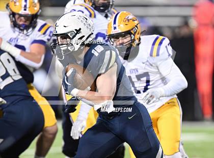 Thumbnail 2 in Avon vs. Archbishop Hoban (OHSAA Division 2 Semifinal) photogallery.
