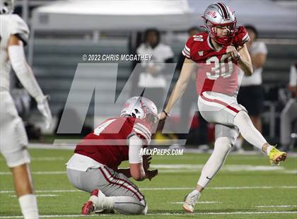 Thumbnail 2 in Ennis vs Woodrow Wilson (UIL Class 5A Divison II Bi-District Playoff)  photogallery.