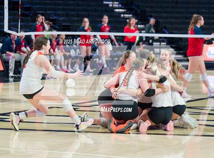 Thumbnail 1 in Falls Lake vs Leadership Academy (NCHSAA 1A Final) photogallery.