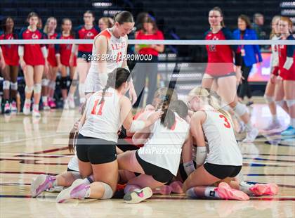 Thumbnail 2 in Falls Lake vs Leadership Academy (NCHSAA 1A Final) photogallery.