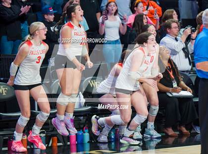 Thumbnail 2 in Falls Lake vs Leadership Academy (NCHSAA 1A Final) photogallery.