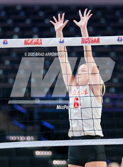 Thumbnail 1 in Falls Lake vs Leadership Academy (NCHSAA 1A Final) photogallery.