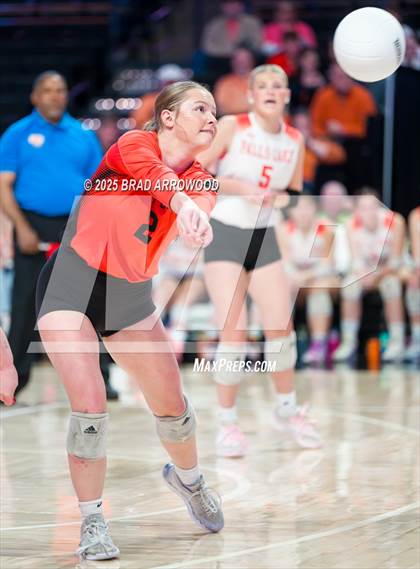 Thumbnail 2 in Falls Lake vs Leadership Academy (NCHSAA 1A Final) photogallery.