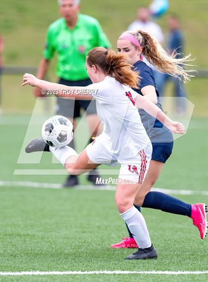 Thumbnail 3 in Carmel Christian vs Union Academy photogallery.