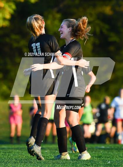 Thumbnail 1 in Fairport @ Rush-Henrietta photogallery.