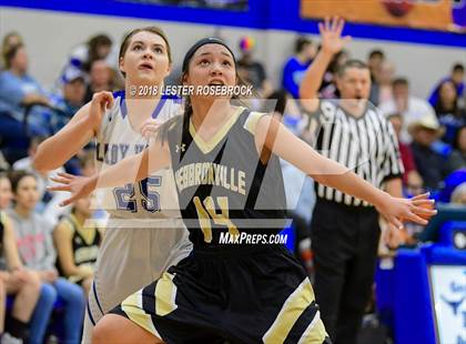 Thumbnail 1 in Hebbronville @ George West photogallery.