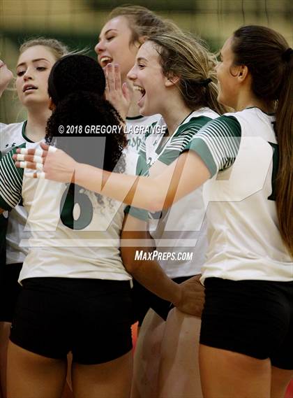 Thumbnail 1 in Lovejoy vs Prosper photogallery.