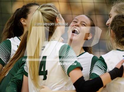 Thumbnail 2 in Lovejoy vs Prosper photogallery.