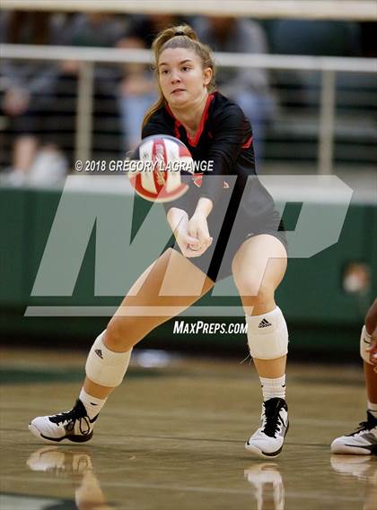 Thumbnail 1 in Lovejoy vs Prosper photogallery.