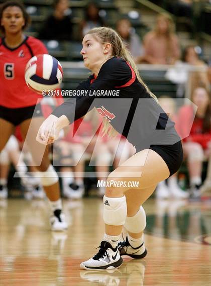 Thumbnail 3 in Lovejoy vs Prosper photogallery.