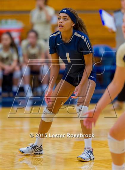 Thumbnail 2 in O'Connor vs. Taft photogallery.