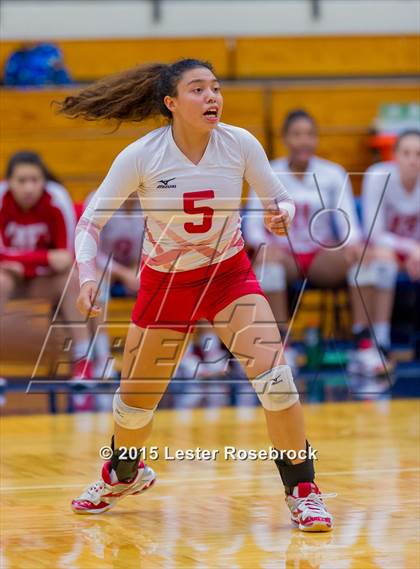 Thumbnail 3 in O'Connor vs. Taft photogallery.
