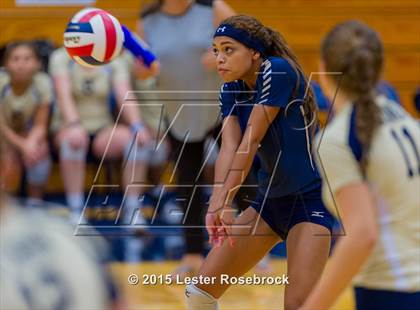 Thumbnail 3 in O'Connor vs. Taft photogallery.
