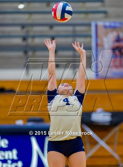 Thumbnail 3 in O'Connor vs. Taft photogallery.