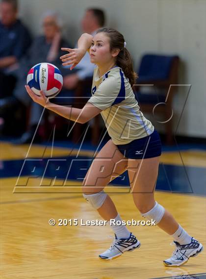 Thumbnail 2 in O'Connor vs. Taft photogallery.
