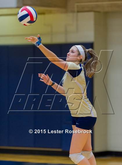 Thumbnail 2 in O'Connor vs. Taft photogallery.