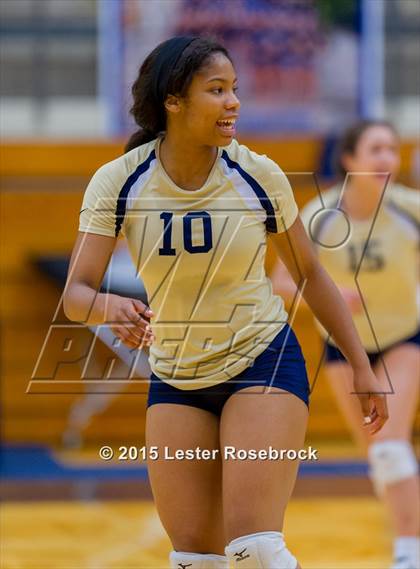 Thumbnail 1 in O'Connor vs. Taft photogallery.