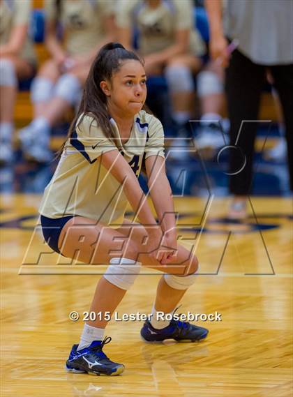 Thumbnail 1 in O'Connor vs. Taft photogallery.