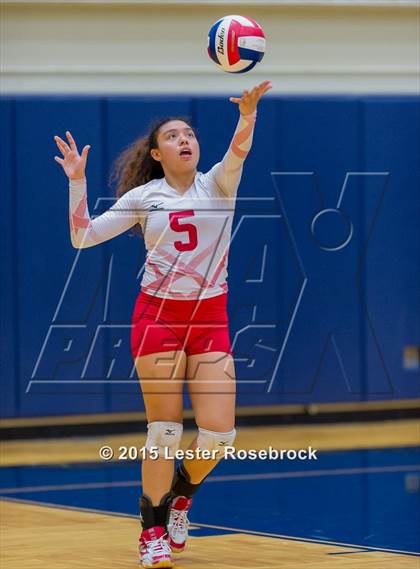 Thumbnail 2 in O'Connor vs. Taft photogallery.