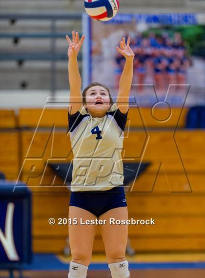 Thumbnail 3 in O'Connor vs. Taft photogallery.