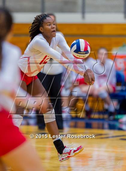 Thumbnail 3 in O'Connor vs. Taft photogallery.