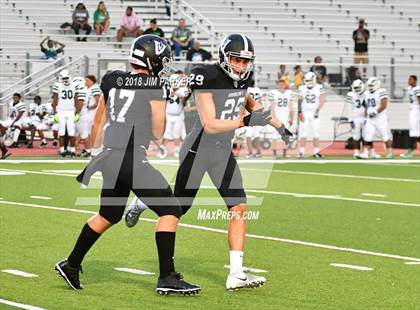 Thumbnail 1 in Ellison @ Vandegrift photogallery.