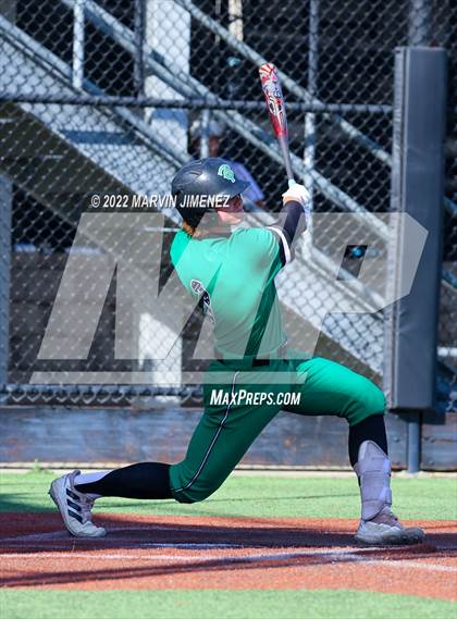 Thumbnail 1 in Oaks Christian vs Thousand Oaks photogallery.