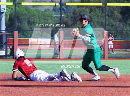 Thumbnail 3 in Oaks Christian vs Thousand Oaks photogallery.