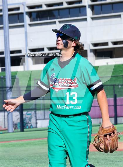 Thumbnail 2 in Oaks Christian vs Thousand Oaks photogallery.