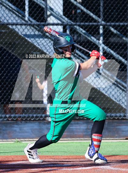 Thumbnail 2 in Oaks Christian vs Thousand Oaks photogallery.