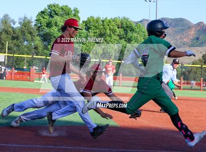 Thumbnail 2 in Oaks Christian vs Thousand Oaks photogallery.