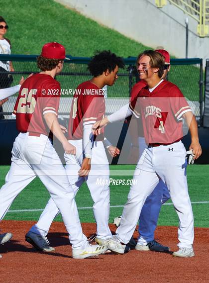 Thumbnail 2 in Oaks Christian vs Thousand Oaks photogallery.